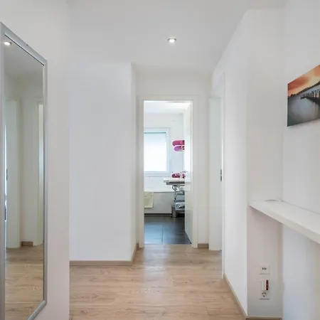 Star - Vogelhaus Appartement Friedrichshafen